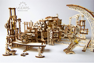 Модель «Фабрика роботів»